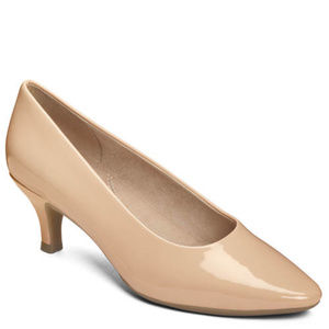 Aerosoles nude heels/pumps
